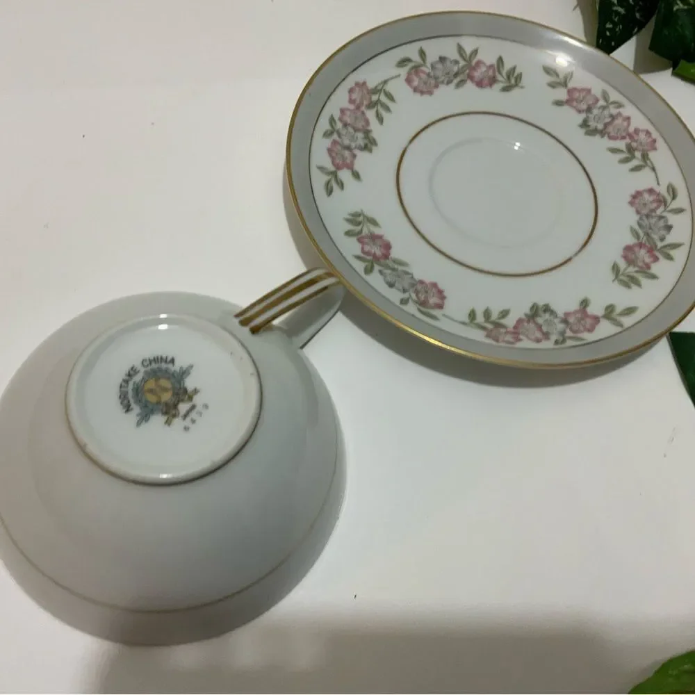 Noritake 5433 Cup & Saucer Dark Pink and Gray Floral VTG Japan G5